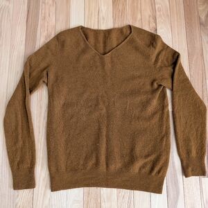 Men's Brown V-Neck Sweater